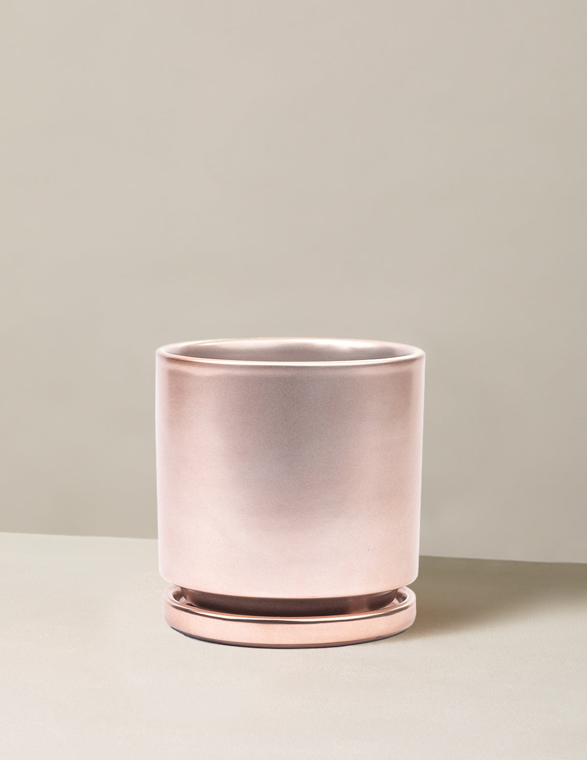 Isabella Planter