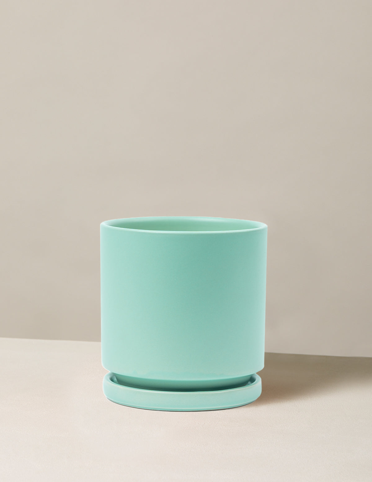 Isabella Planter