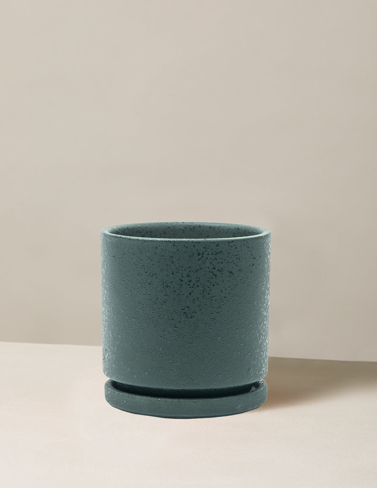 Isabella Planter